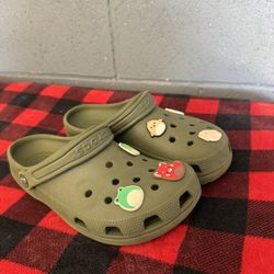 Crocs Size 7 Men