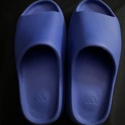 Azure Yeezy Slides size 12