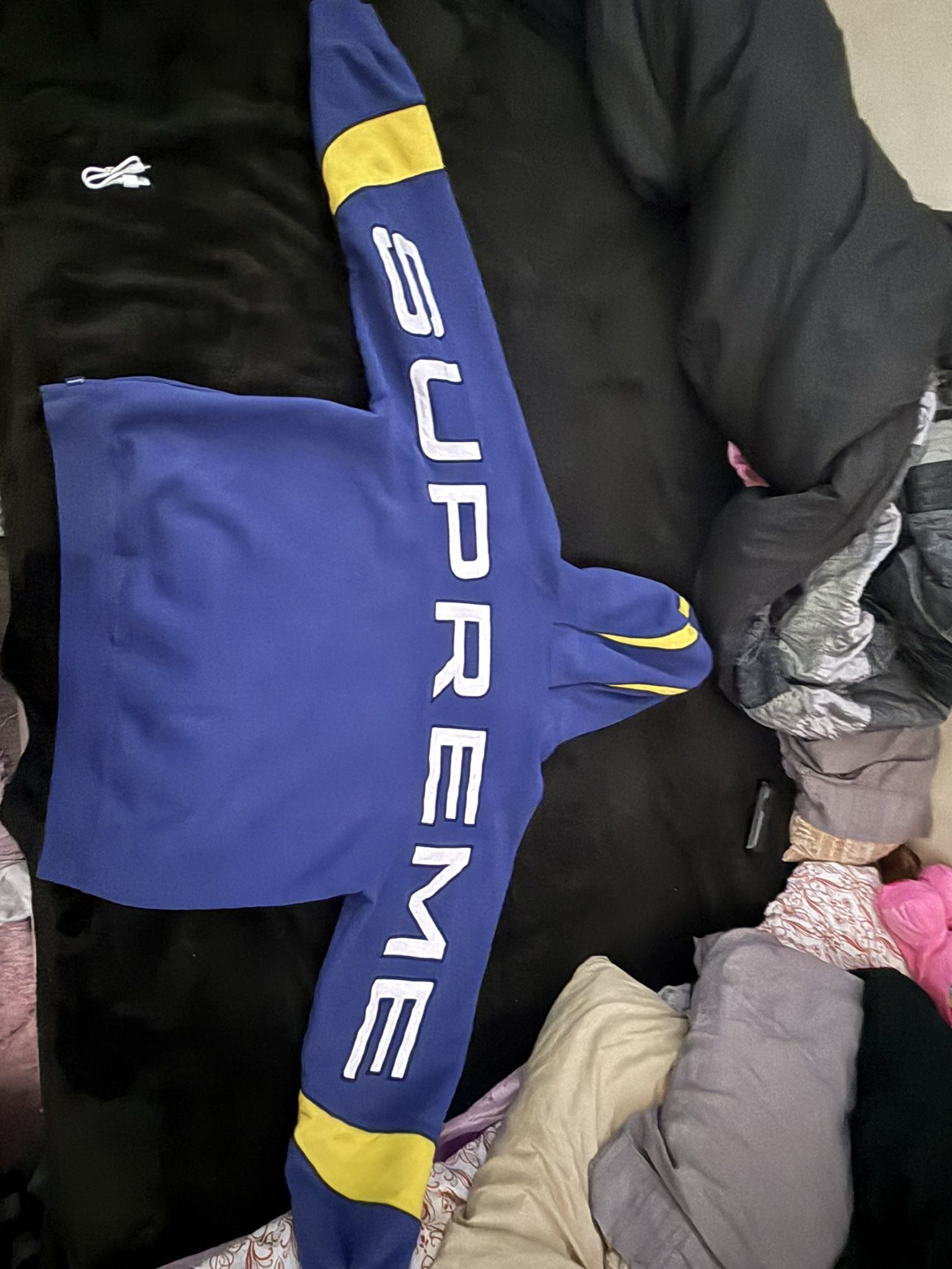 Supreme Hoodie