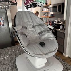 4moms MamaRoo  
