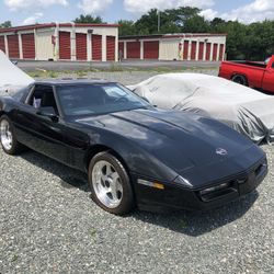 1984 Corvette -  Manual Transmission - Low Miles 