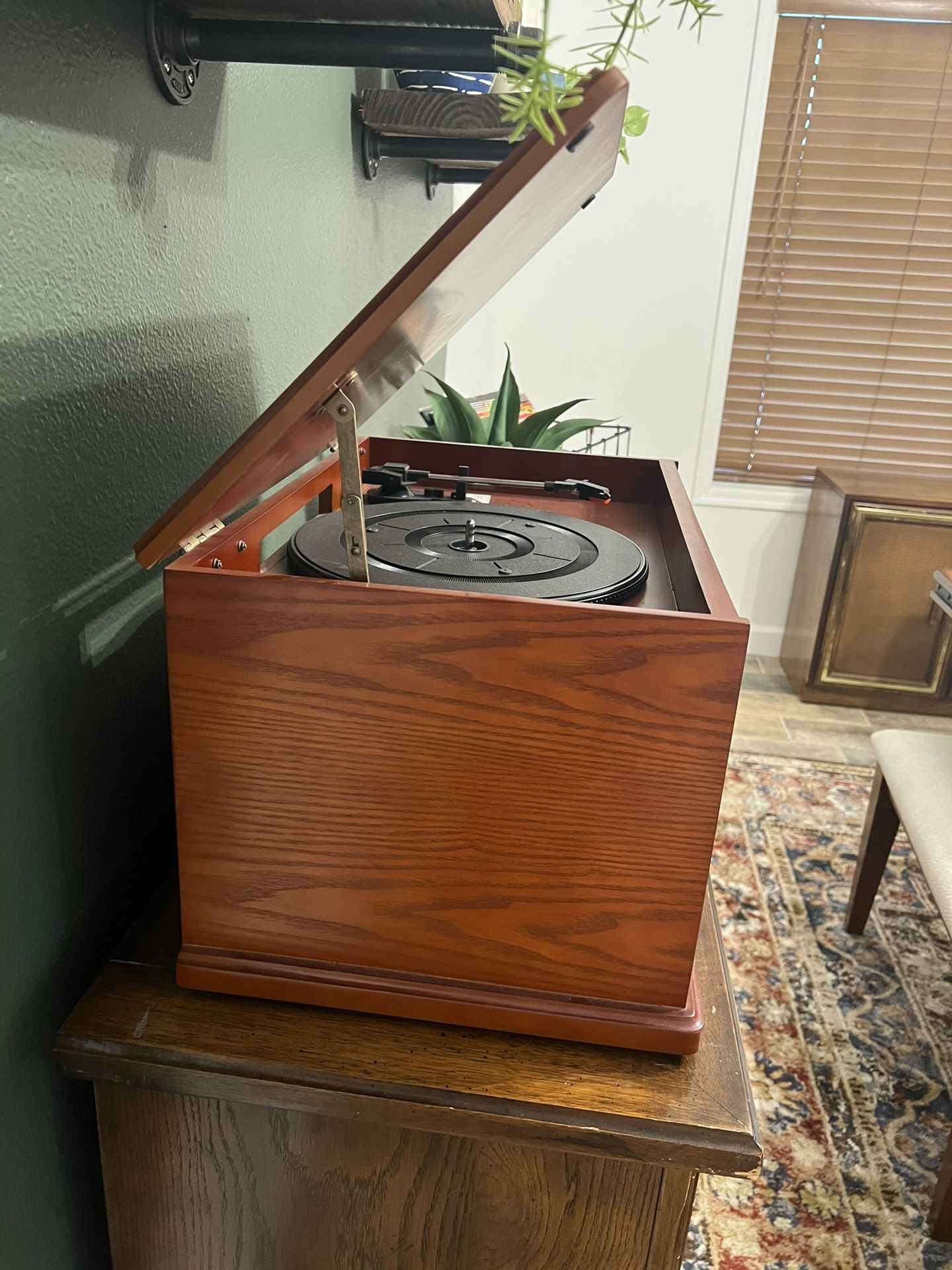 Vintage Style Record Player