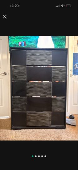 Dresser