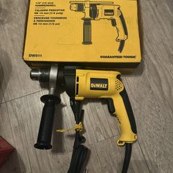 drill dewalt hammer 1/2 