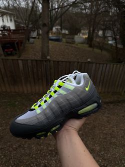 Neon air max 95 size 11