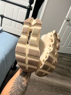 7W On Cloudmonster (Beige/Moon Fawn)