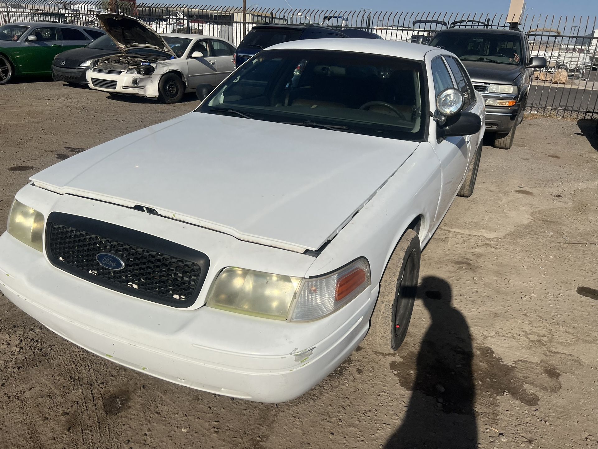2004 Ford Crown Vic for Sale in Phoenix, AZ OfferUp