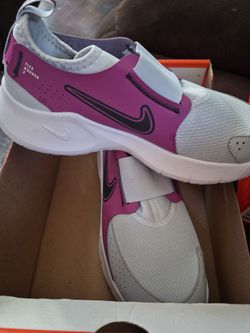 Nike Flex Runner size 6.5 Y