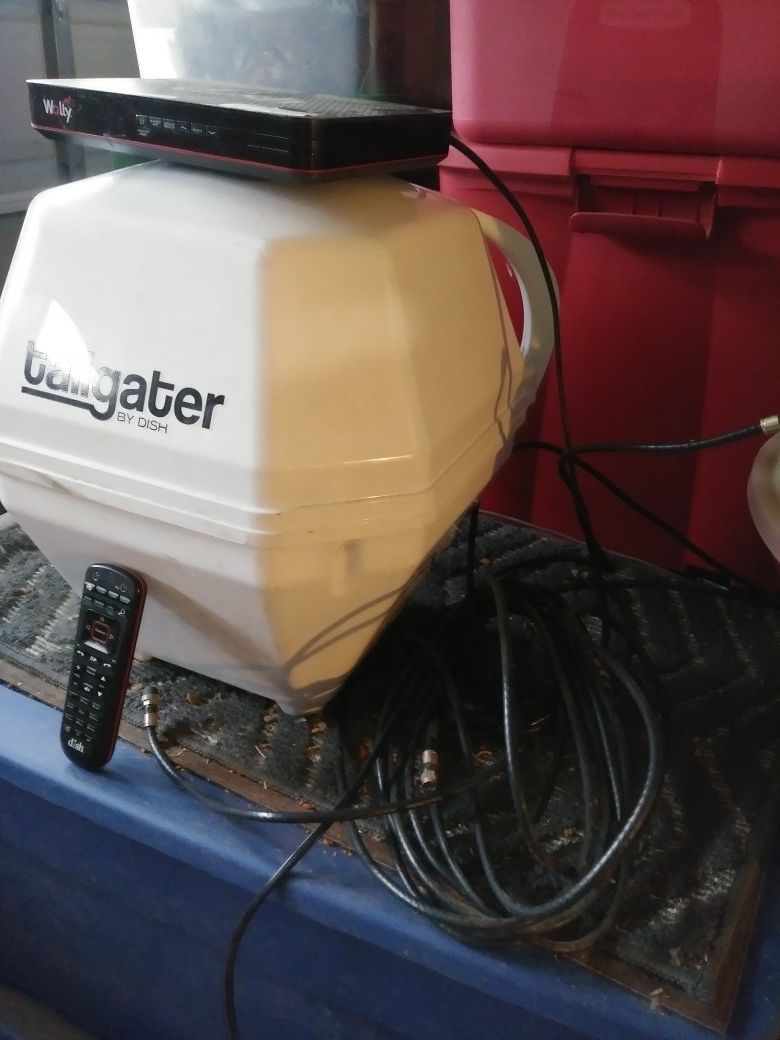 2018 DISH Tailgater satellite with receiver
