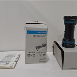 Shimano Dura-Ace R9100 Hollowtech II Italian Bottom Bracket