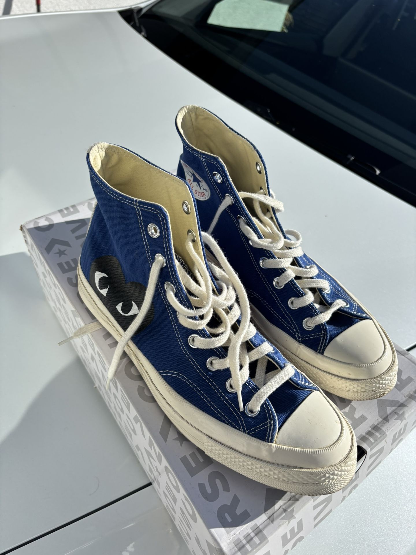 CDG Converse Size 10