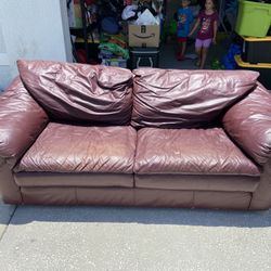 FREE!!! Couch for Pick Up