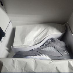 Wolf Grey Sz 11