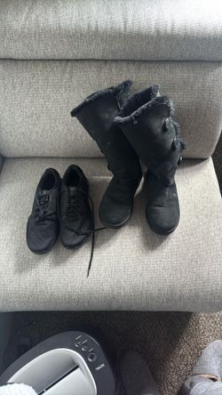 Nike Tennis Shoes And Ugg Boots