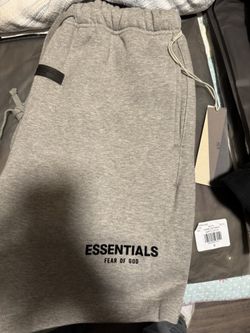 Essentials Shorts 