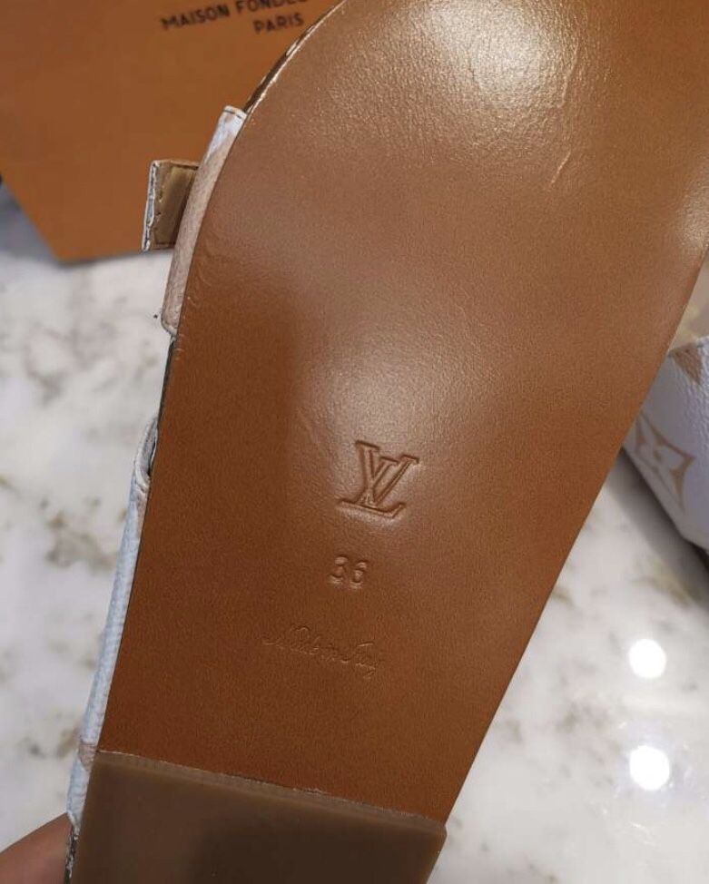 Bom dia sandal Louis Vuitton White size 39 EU in Rubber - 36322317