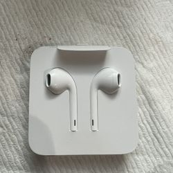 Apple Wallet,headphones, Charger Adapter New 