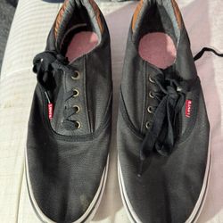 Levi tennis shoes size 13 men five dollars