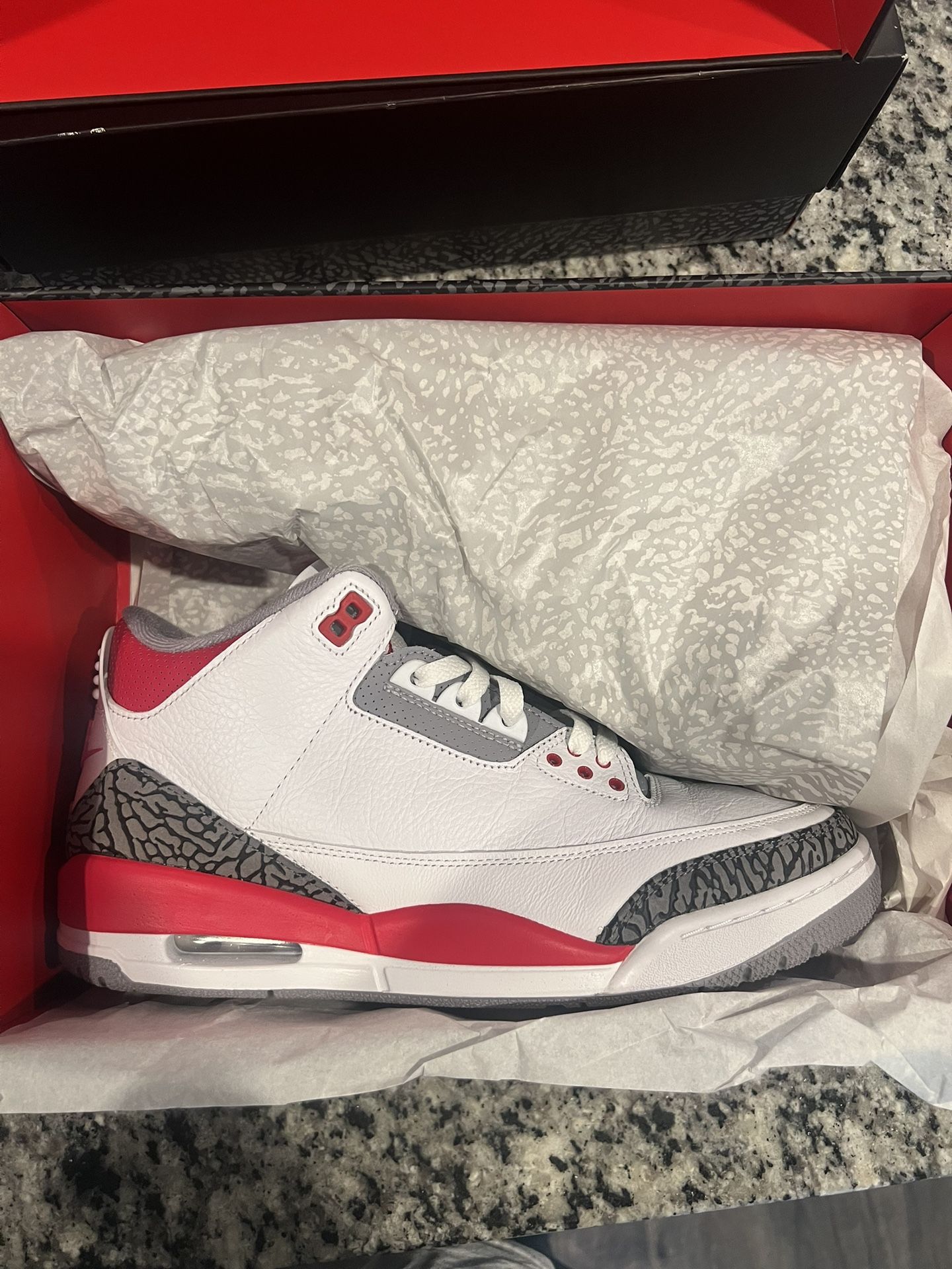 Air Jordan 3 Fire Red Size 10 Used