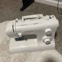 Portable Singer Sewing Machine