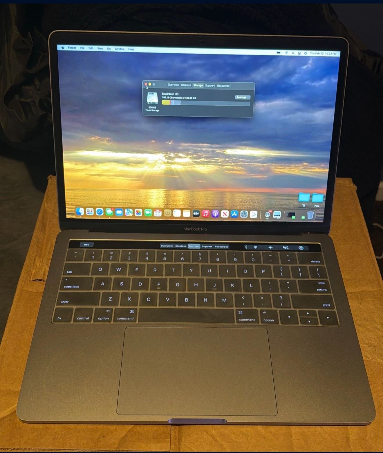 2016 MacBook Pro 13" i5 Touch bar 500gb