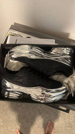 2019 raf Simmons ozweego size 11