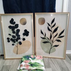 Shower Curtain With Wall Decor 