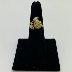ROSE RING 14KT YELLOW GOLD, 3.6 GRAMS, 6.5 SIZE 
