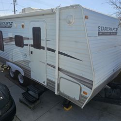 2012 Starcraft Autumn Ridge 197FBH Travel Trailer Camping
