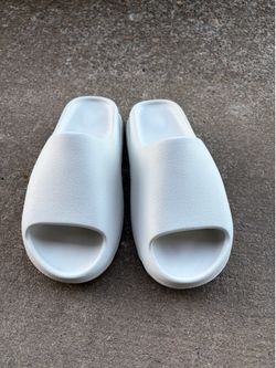 Yeezy Slides