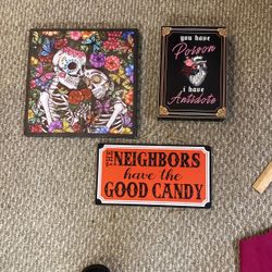 3 Items Halloween Wall Hangings 
