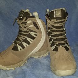 TIMBERLAND Woman's Waterproof Outdoor Performance Hiker Boot 9M