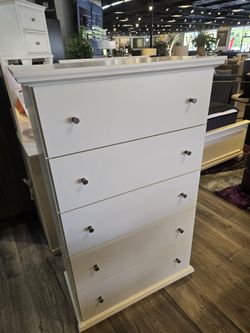 LAST ITEMS TALL CHEST STARTING AT $249 NO CREDIT NEEDED
