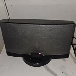 Bose sound dock series II. Bluetooth adapter