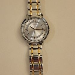 Guess Montauk Silver Dial Two-tone Ladies Watch