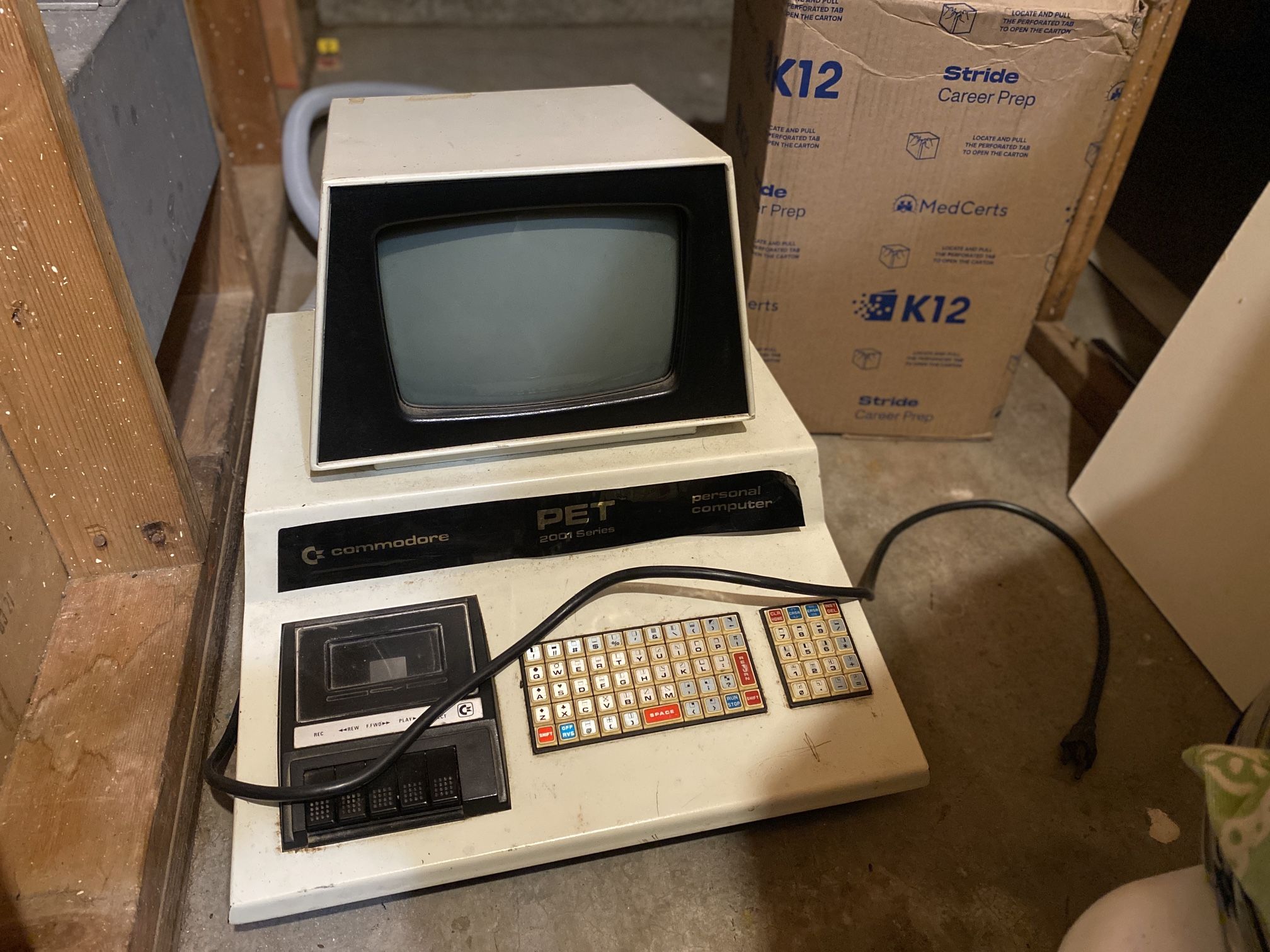 PET Commadore plus manuals and 1981 Compute! journal