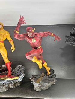 Flash 1/4 statue