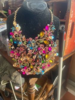 Large rhinestone statement necklace