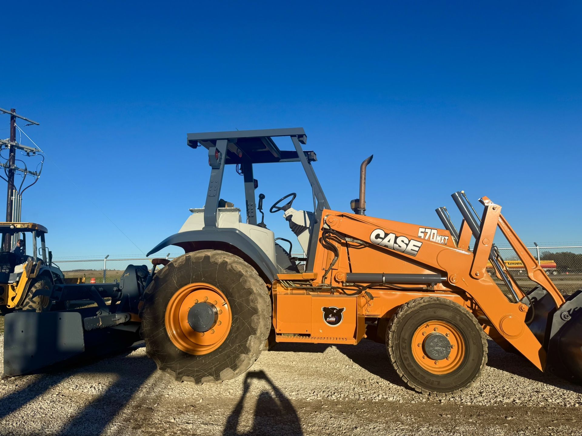 CASE 570MXT SKIP LOADER