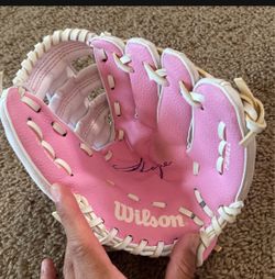 Girls  Left Hand Wilson Hope T-Ball Glove 10" 