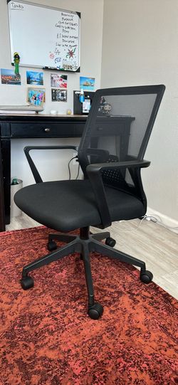Black Mesh Office Chair