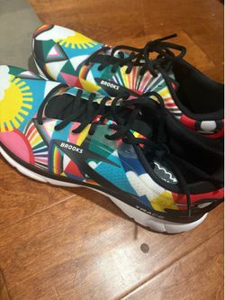 Brooks Brothers Size 11.5