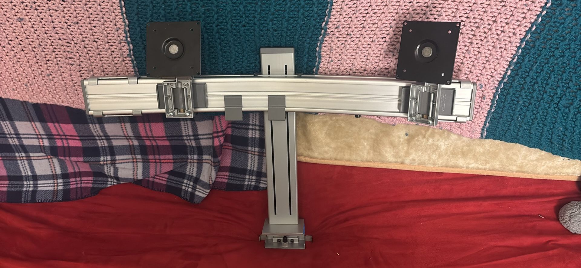 dual monitor stand