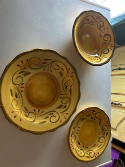 24 PIECE DISH SET