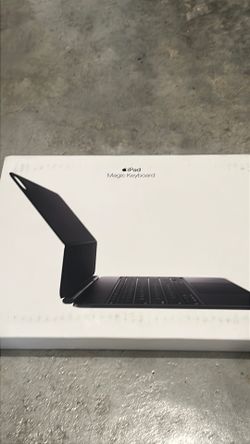iPad Pro 13-inch Magic Keyboard