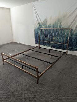 Metal queen sized bed frame