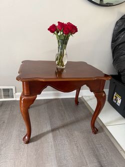 Cherry Accent Table/End table