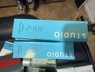 Artistry Studio™ Glow Boss Cleanser + Exfoliator