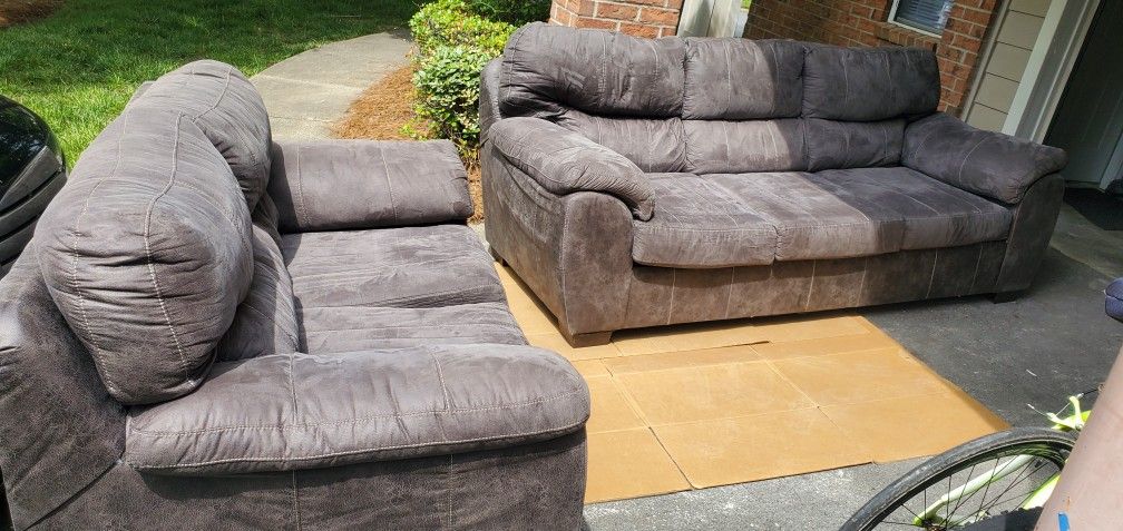 Sofa & Loveseat Set