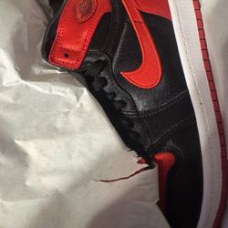 Ds Jordan 1 high satin bred ps